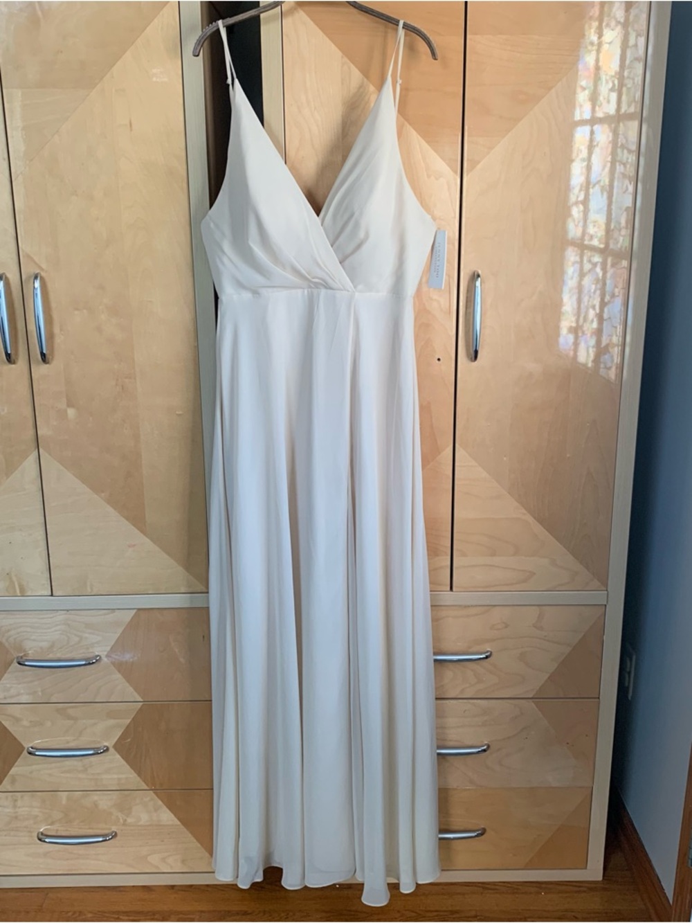 Jenny Yoo Bryce Dress Champagne Luxe Chiffon Size 6 Surplice Front Slit Strappy